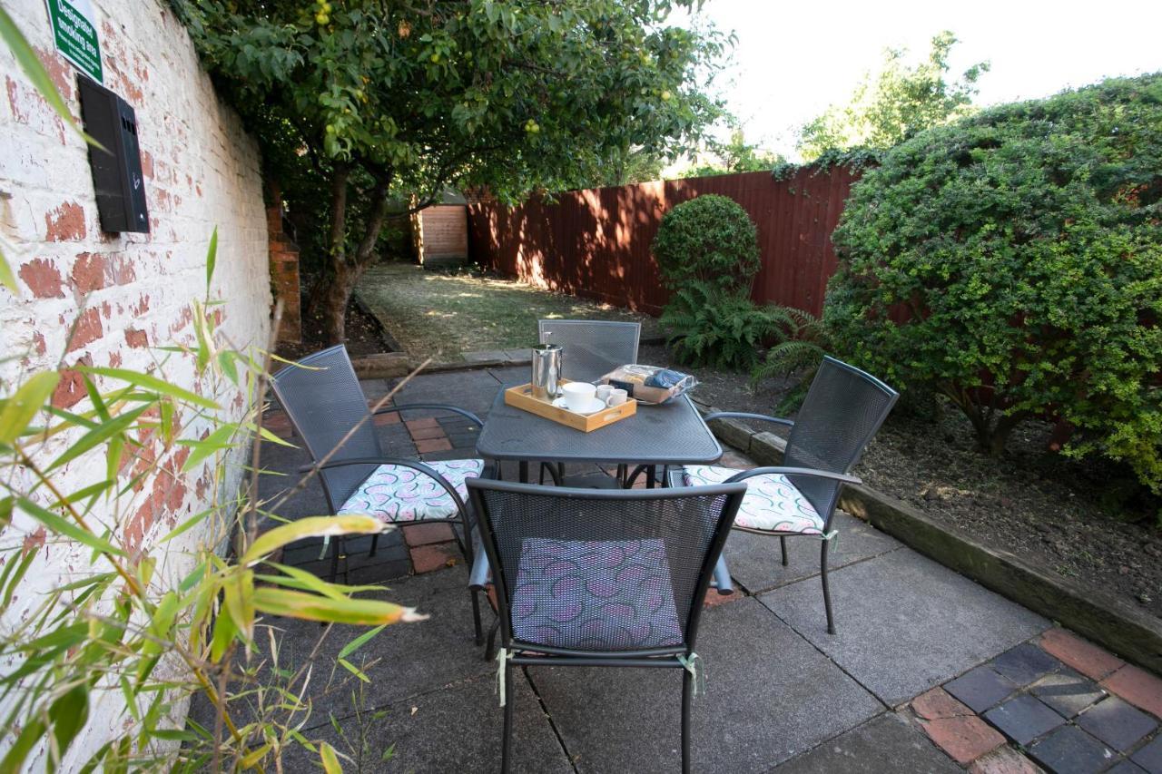 Spring Villa Leicester Ngoại thất bức ảnh